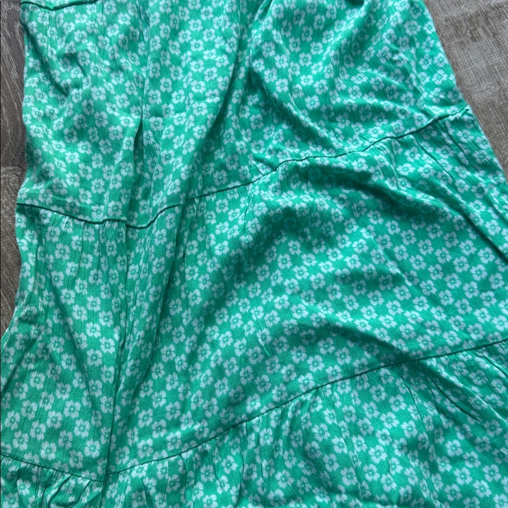 Green Floral Spaghetti Strap Dress - Picture 4 of 4